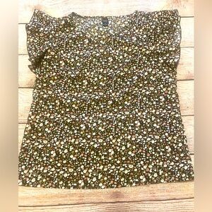 Emery Rose Short Sleeve Blouse